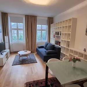  Appartamento Sunny Next To Metro 1br Austria